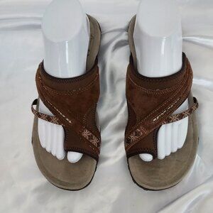 Merrell terrain post 2 Sandals size 10